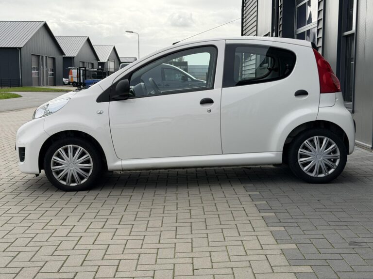 Foto van Peugeot 107 1.0-12V XR
