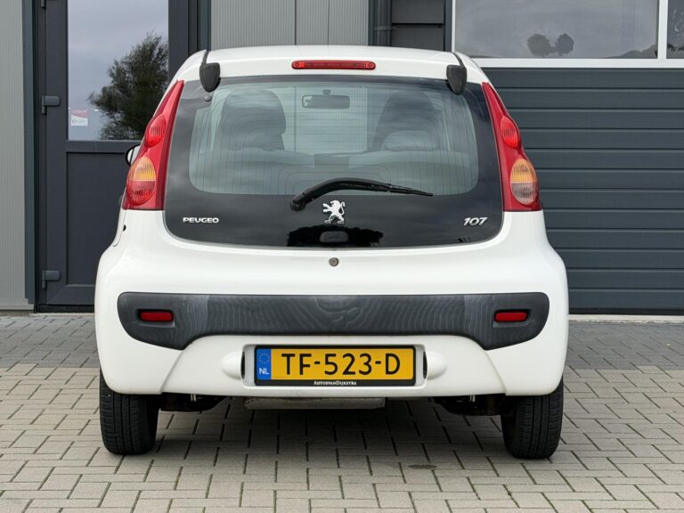 Foto van Peugeot 107 1.0-12V XR