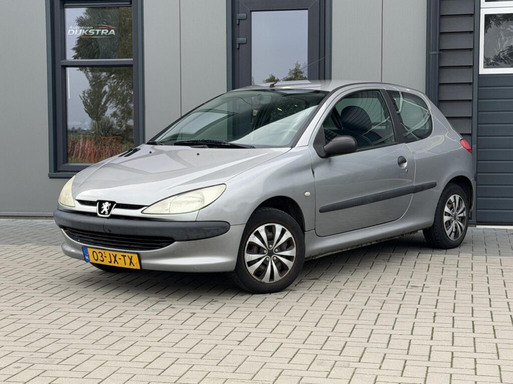 Peugeot 206 1.4 XR occasion bij Autos van Dijkstra